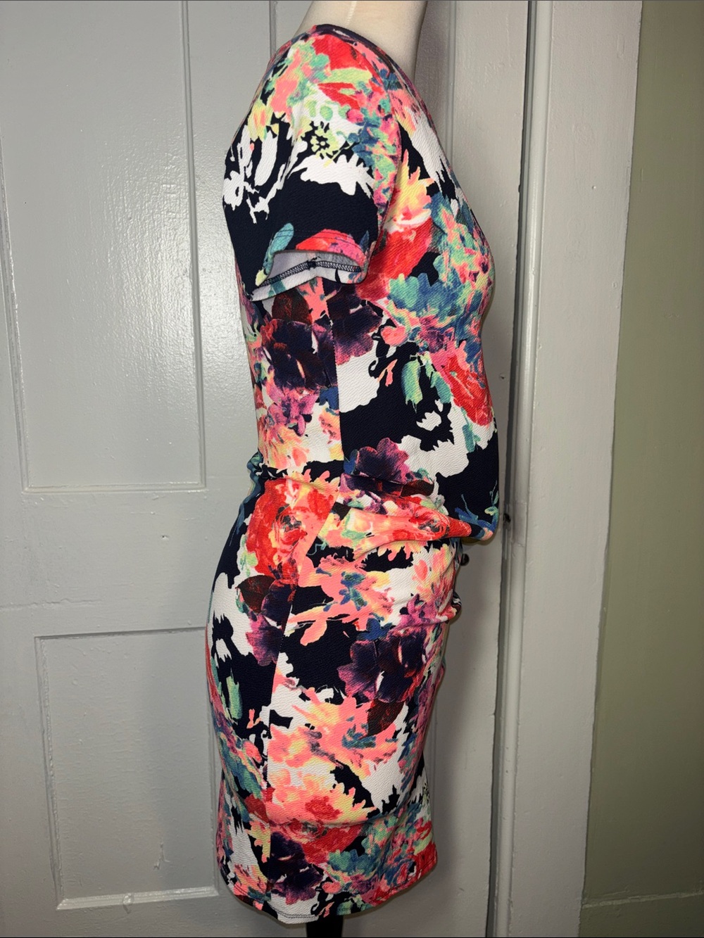 Pinkblush Floral Maternity Bodycon Dress - Multicolor size small - Picture 4 of 8